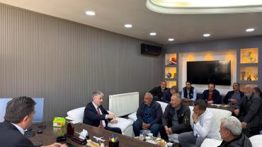 Ak Partili Çopuroğlu Karpuzatan'da üreticilerle bir araya geldi