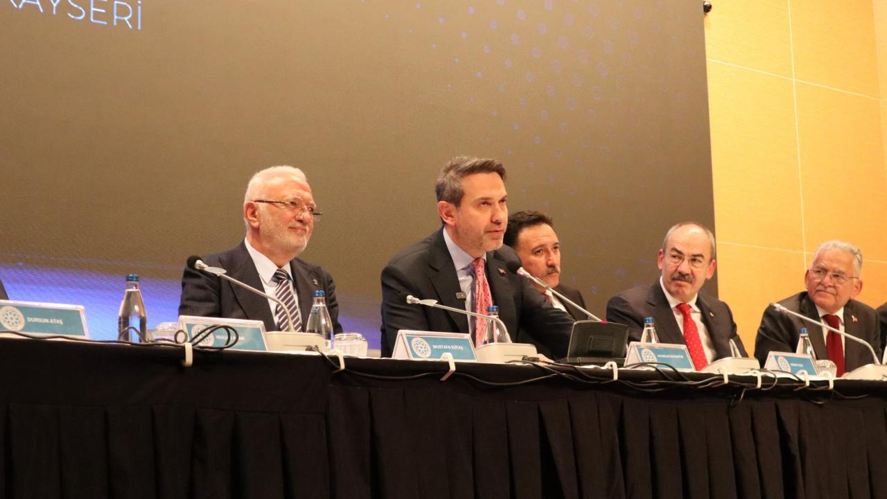 Ak Partili Elitaş ara seçim için konuştu