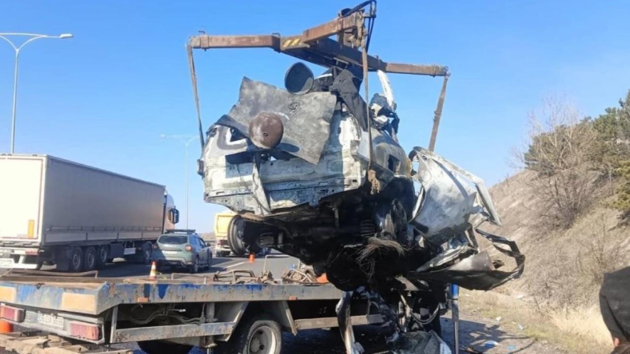 Ankara'da ters yöne giren araç faciası; 5 kişi yaşamını yitirdi