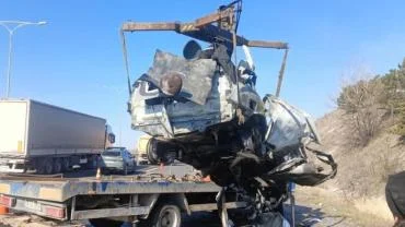 Ankara'da ters yöne giren araç faciası; 5 kişi yaşamını yitirdi