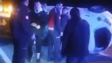 Bünyan'da otomobil devrildi