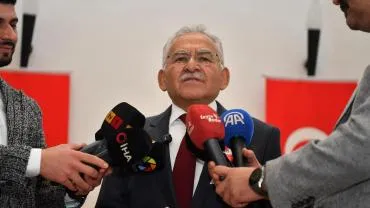 Büyükkılıç, Erkilet Tramvay Hattı'nın detaylarını açıkladı