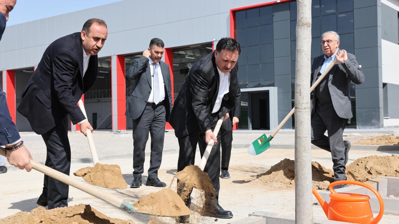 Çiçek İncesu OSB'deki GES, atık su arıtma ve demiryolu çalışmalarını inceledi