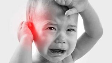 Çocuğunuz kulağını çok sık çekiyorsa dikkat