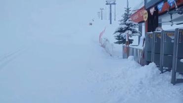 Erciyes'e kar yağdı