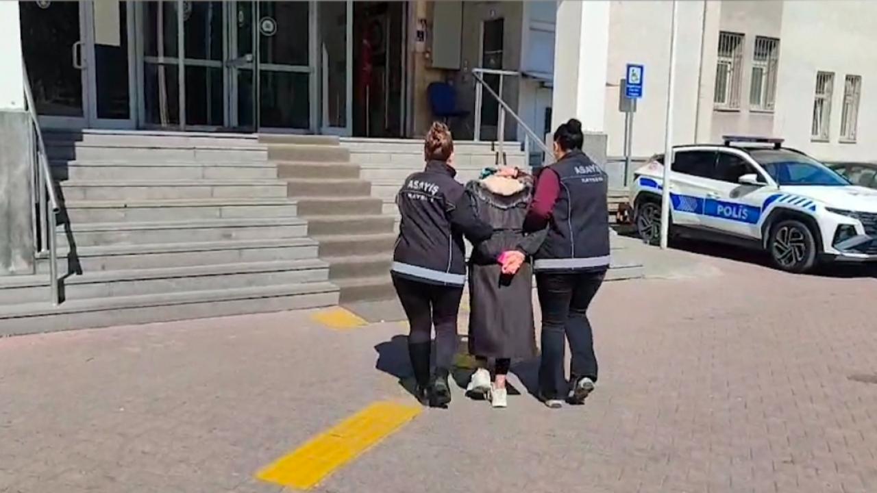 Firari kadın hırız yakalandı