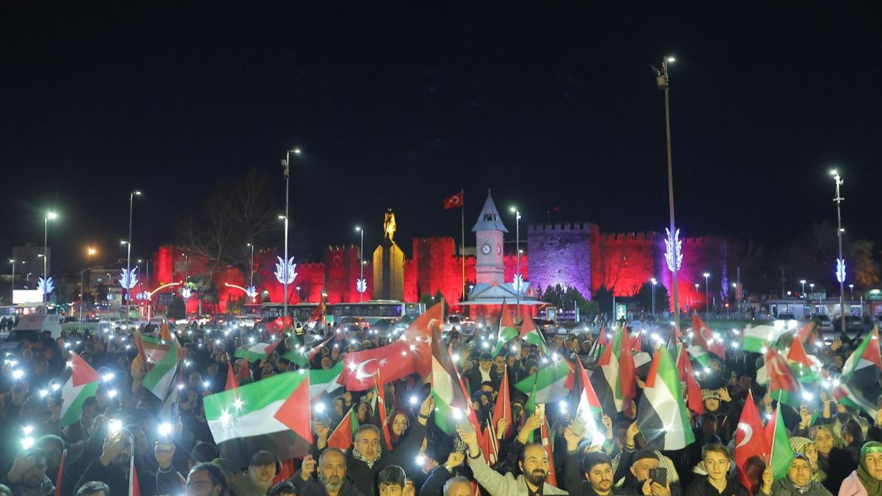 Kayseri'de ‘Filistin’i Unutma Yürüyüşü’ gerçekleştirildi