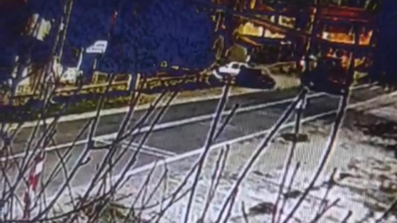 Kayseri’de otomobil ile traktörün çarpıştığı kaza kamerada