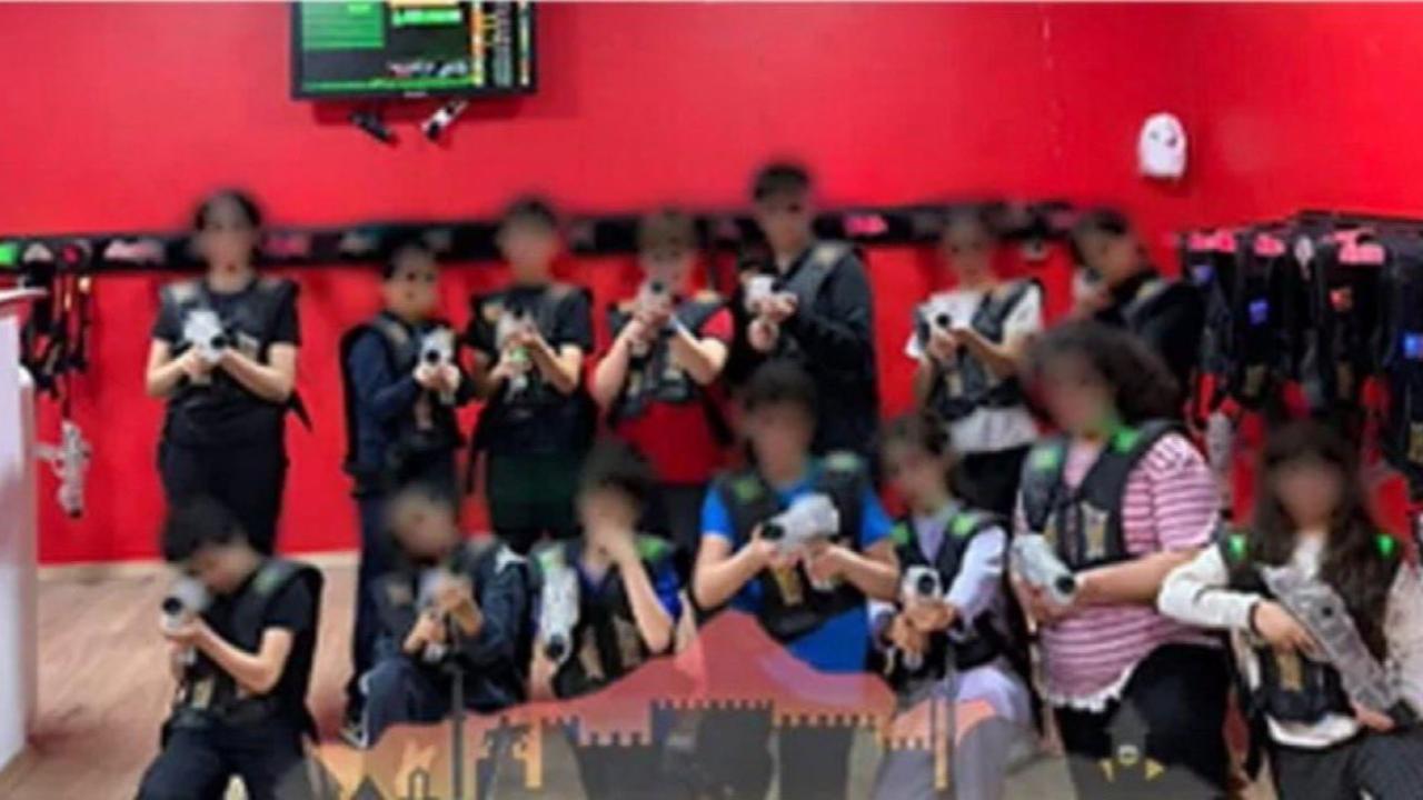 Kayseri'de özel bir okulun öğrencileri silahlı oyuna götürmesi gündem oldu