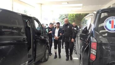 Kayseri'den gidip doğum yapan kız kardeşlerini yaraladılar