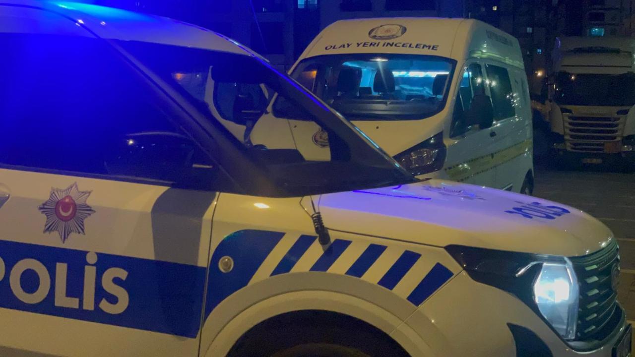 Kazım Karabekir'de bıçaklı kavgada yaralılar var