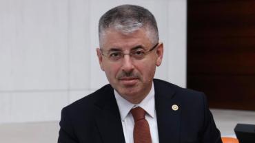 Milletvekili Çopuroğlu duyurdu; Bünyan’a tribün yapılıyor