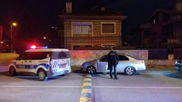 Polisin ‘dur’ ihtarına uymayan ehliyetsiz sürücüye 430 bin TL ceza