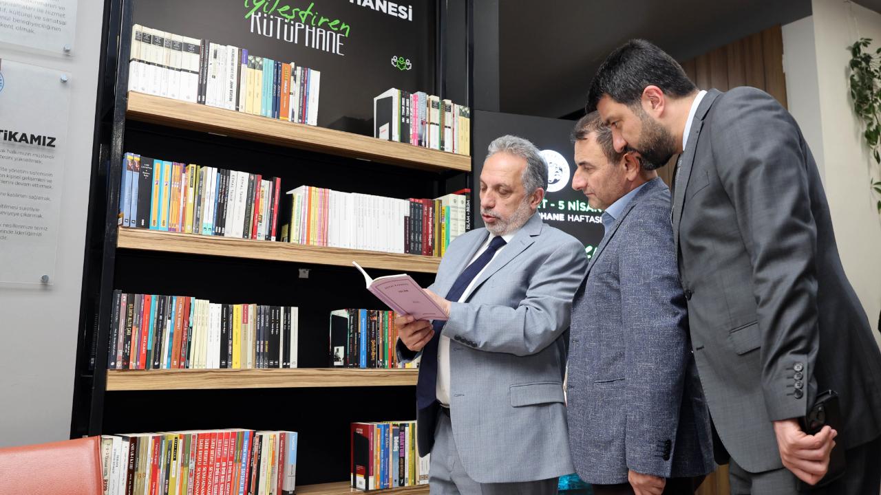 Talas Belediye binasında kütüphane hizmete girdi