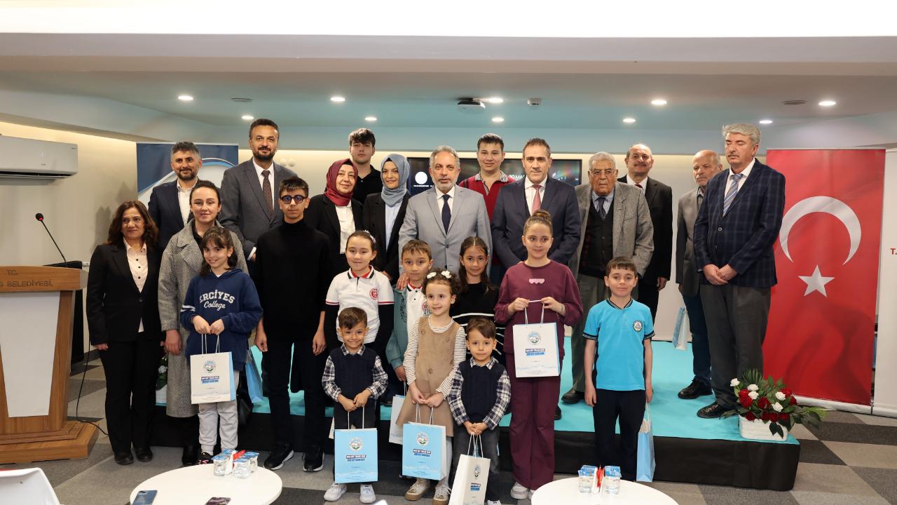 Talas'ta en fazla kitabı okuyanlar ödüllendirildi