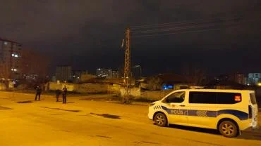 Yunusemre Mahallesi'nde 2 kişi bıçakla yaralandı