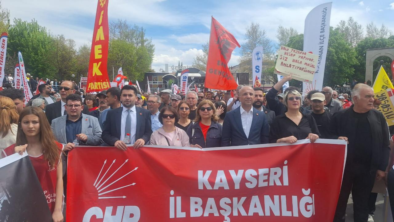 CHP Milletvekili Genç 1 Mayıs kutlamalarına katıldı