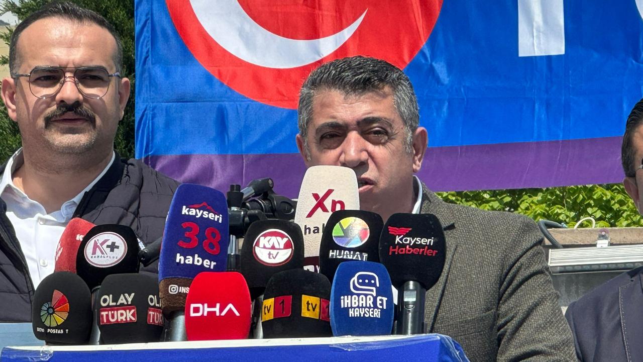 Kayseri'de Türk-İş'ten 1 Mayıs kutlaması