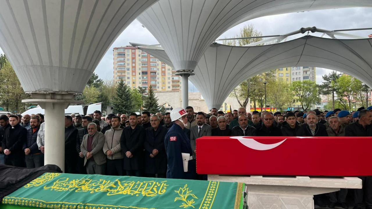 Kayserili Uzman Çavuş Karakuş toprağa verildi