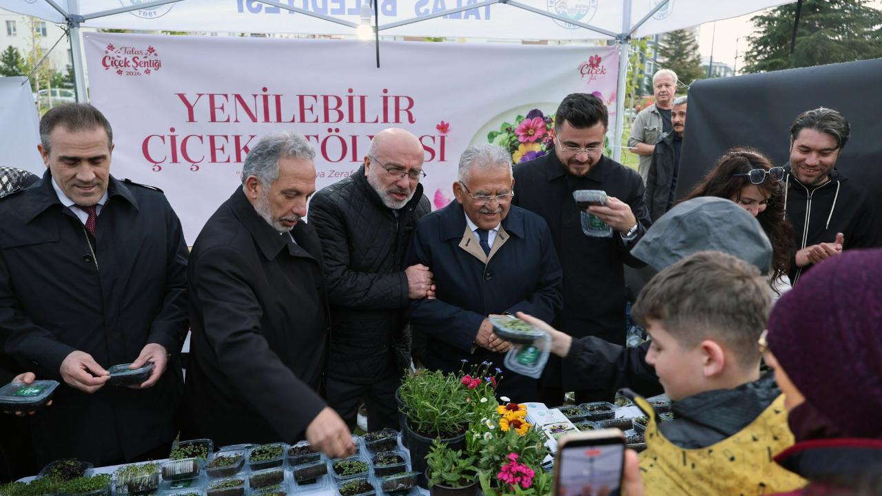 Talas'ta 'Çiçek Şenliği' başladı